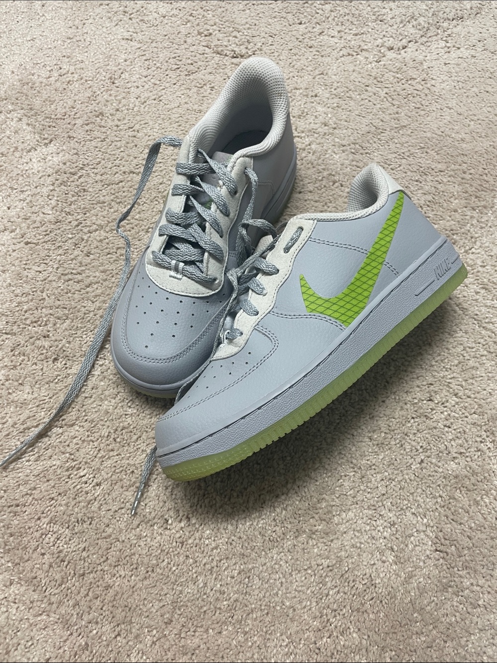 Nike-Kids-AIR FORCE ONES        LowTop-Light Gray with Lime Green Nike Swoosh